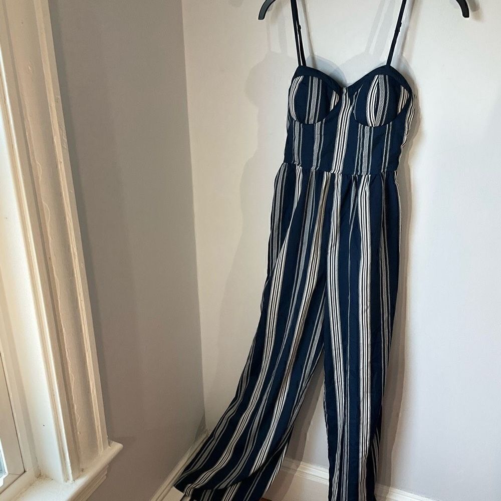 Band of Gypsies Bustier Jumpsuit! Size Small, Navy and White